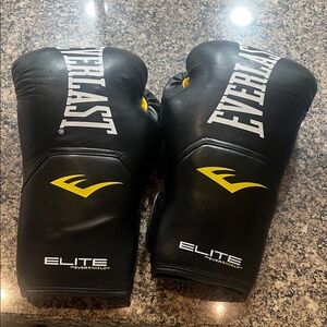 Everlast Elite Black Gloves with Yellow Highlights